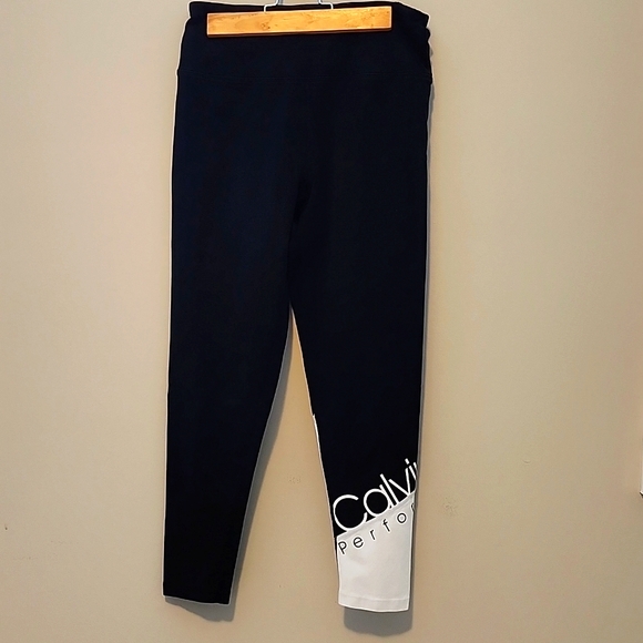 Calvin Klein Performance Stretch Cropped Leggings - Picture 1 of 11